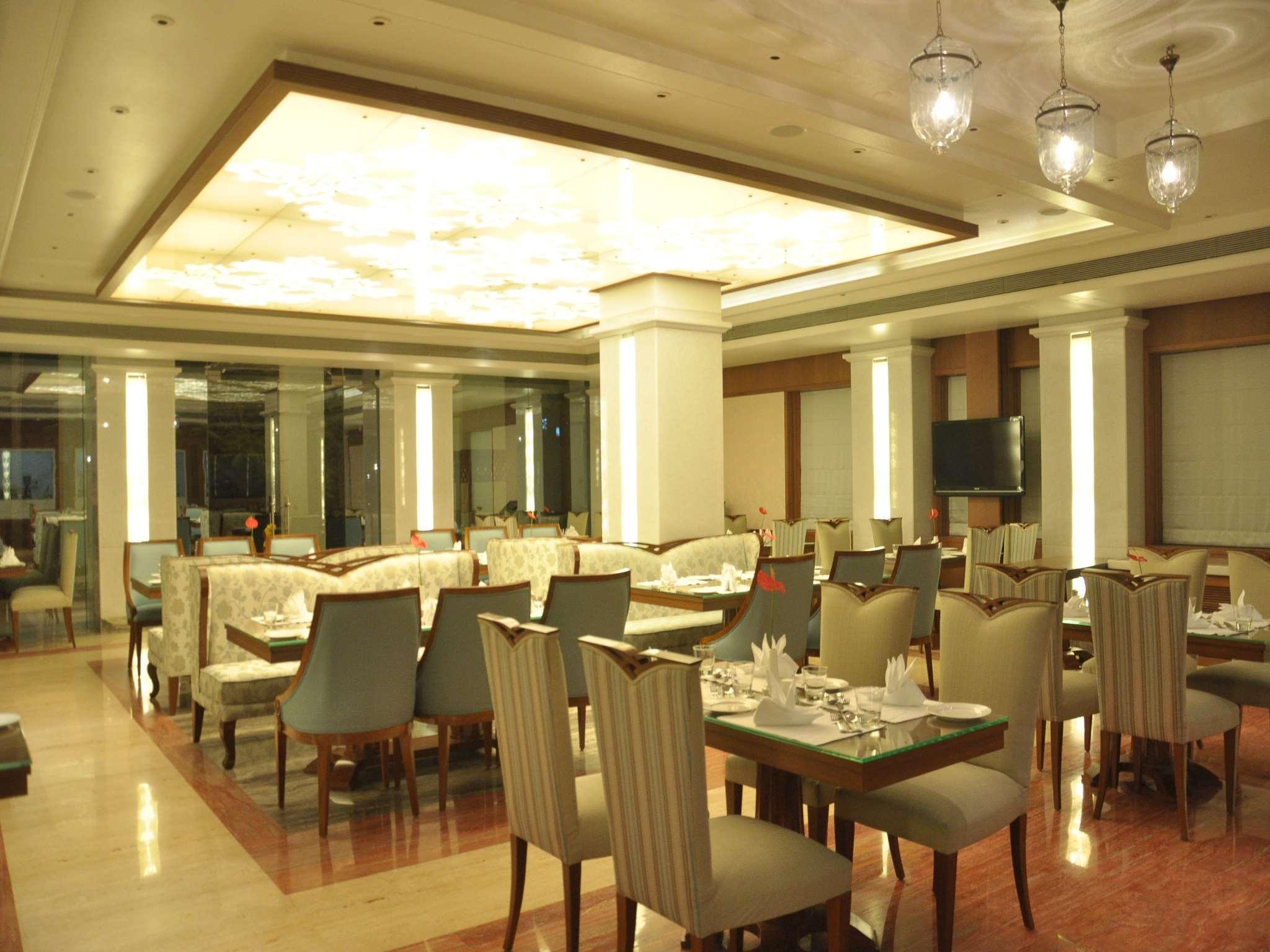 Royal Tulip Navi Mumbai Hotel Kültér fotó