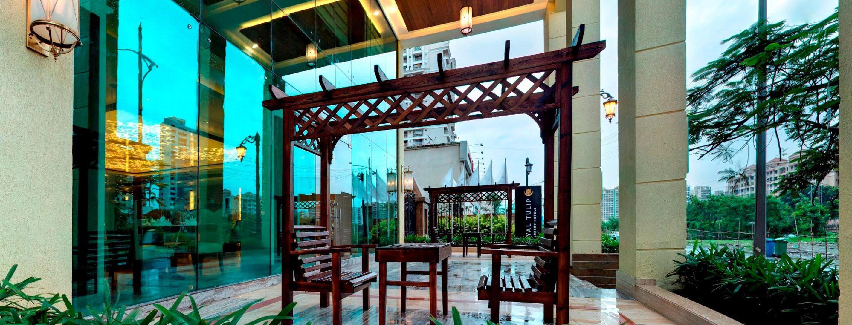 Royal Tulip Navi Mumbai Hotel Kültér fotó