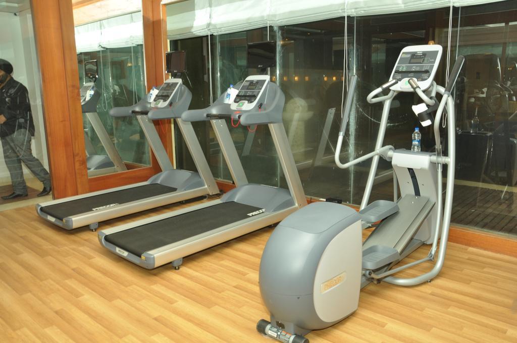 Royal Tulip Navi Mumbai Hotel Kültér fotó