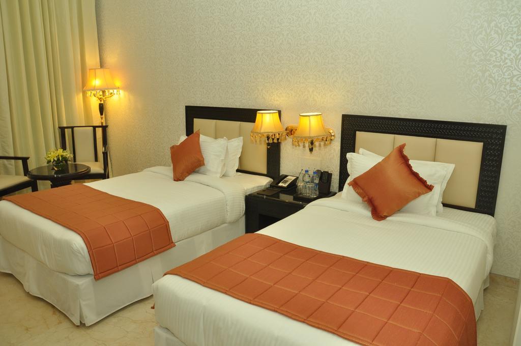 Royal Tulip Navi Mumbai Hotel Kültér fotó